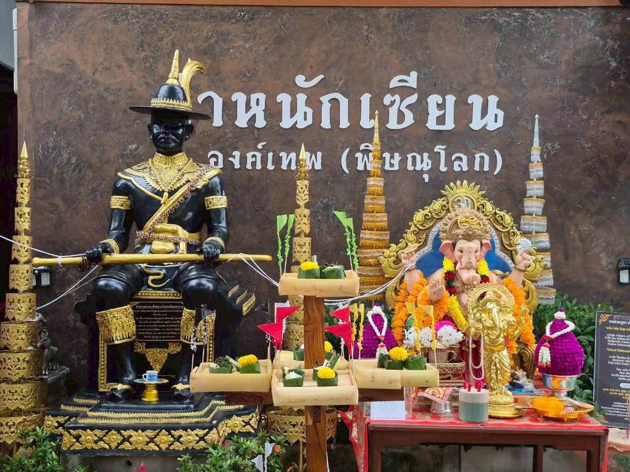 งานไหว้ครู ครบรอบ 8 ปี ตำหนักเซียน 12 องค์เทพ